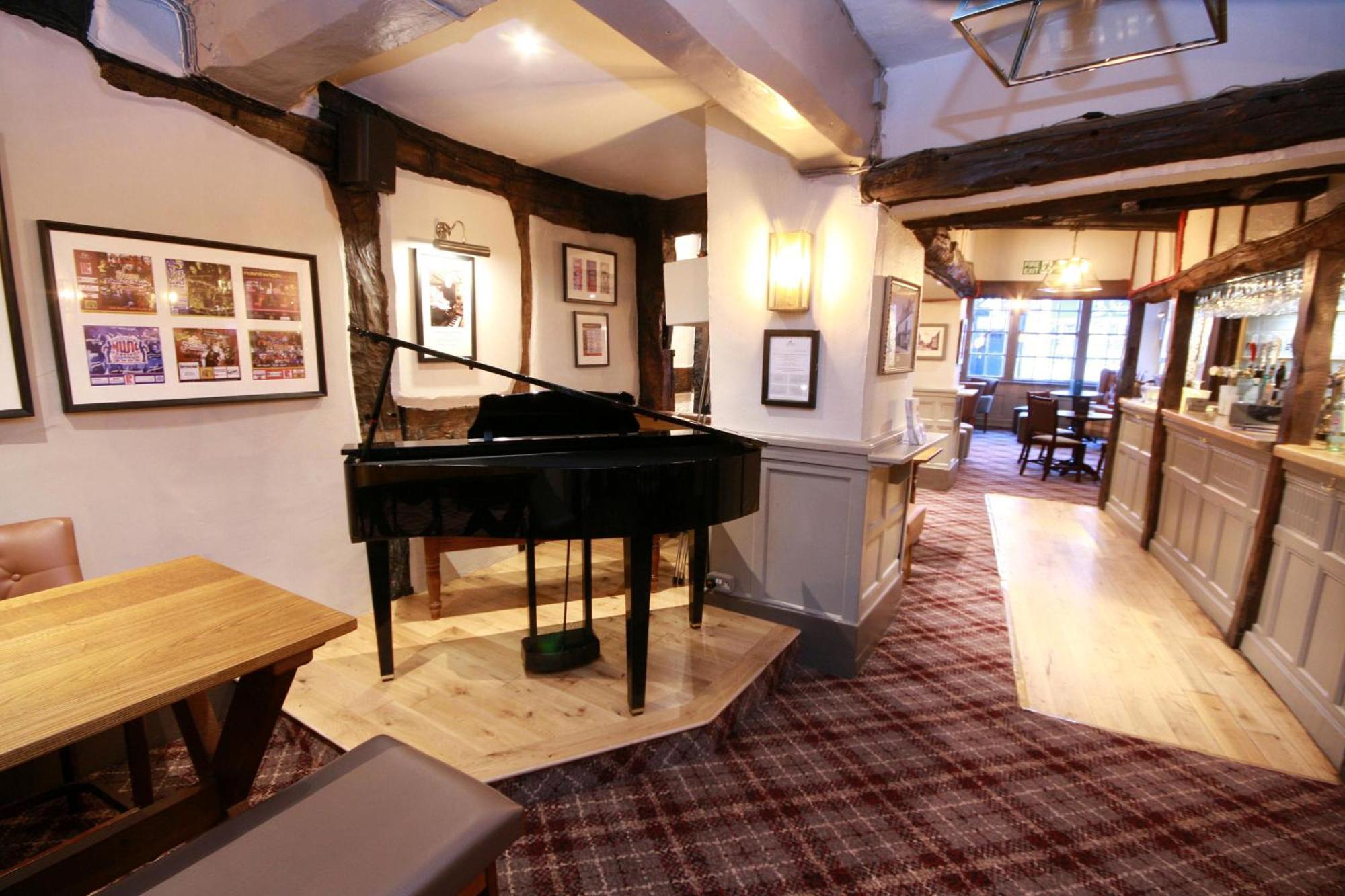 Crown Hotel Nantwich Extérieur photo