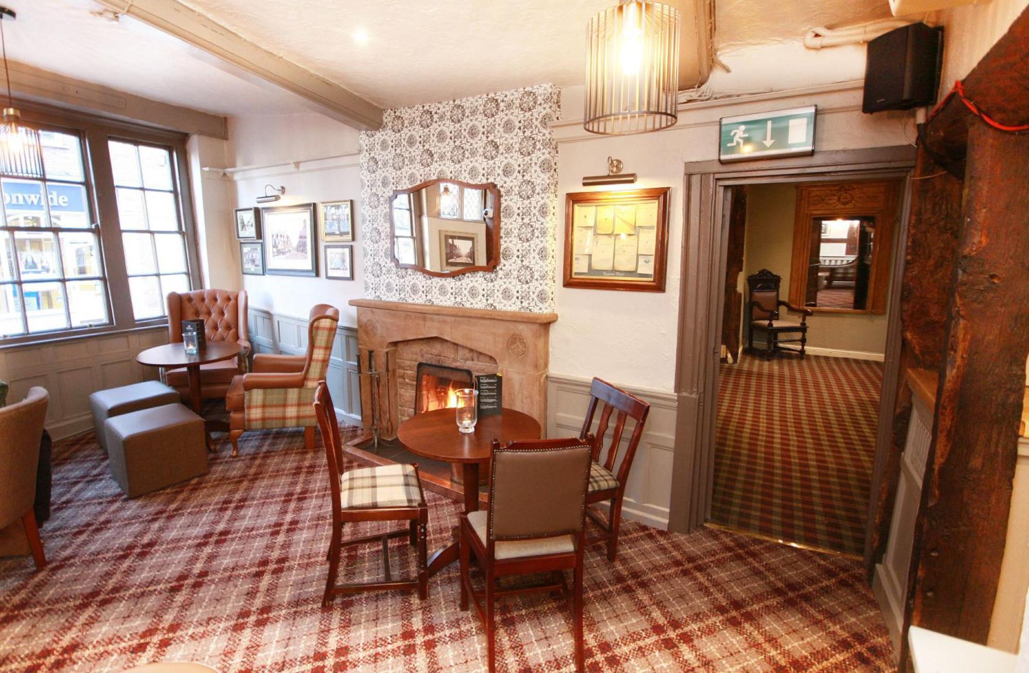 Crown Hotel Nantwich Extérieur photo
